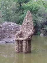 Throne - Thumbnail 2