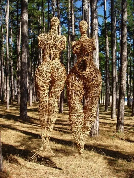 Human Liane - Sculpture (2005) - Wild clematis  by Véronique Matteudi
